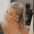 LA