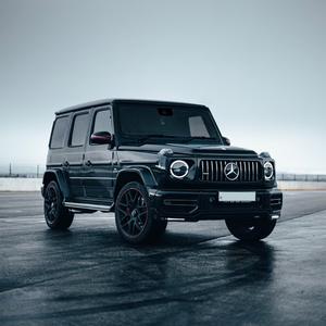 LUXURY CARS.