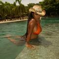 Shania