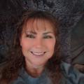 Kim R.