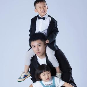 RYAN@EZ2GO LLC