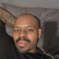Mo