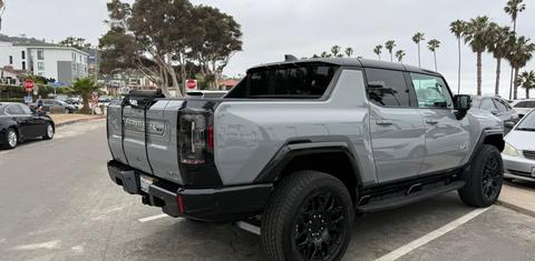 GMC HUMMER EV 2024