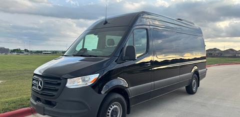 Mercedes-Benz Sprinter 2025