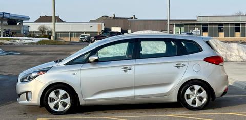Kia Rondo 2016