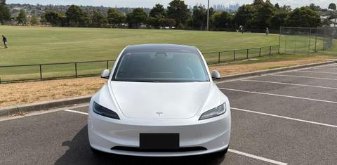 Tesla MODEL 3 2024