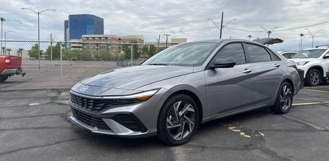 Hyundai Elantra 2025