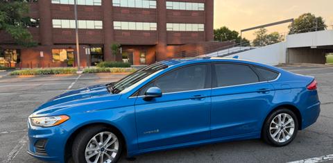Ford Fusion Hybrid 2019