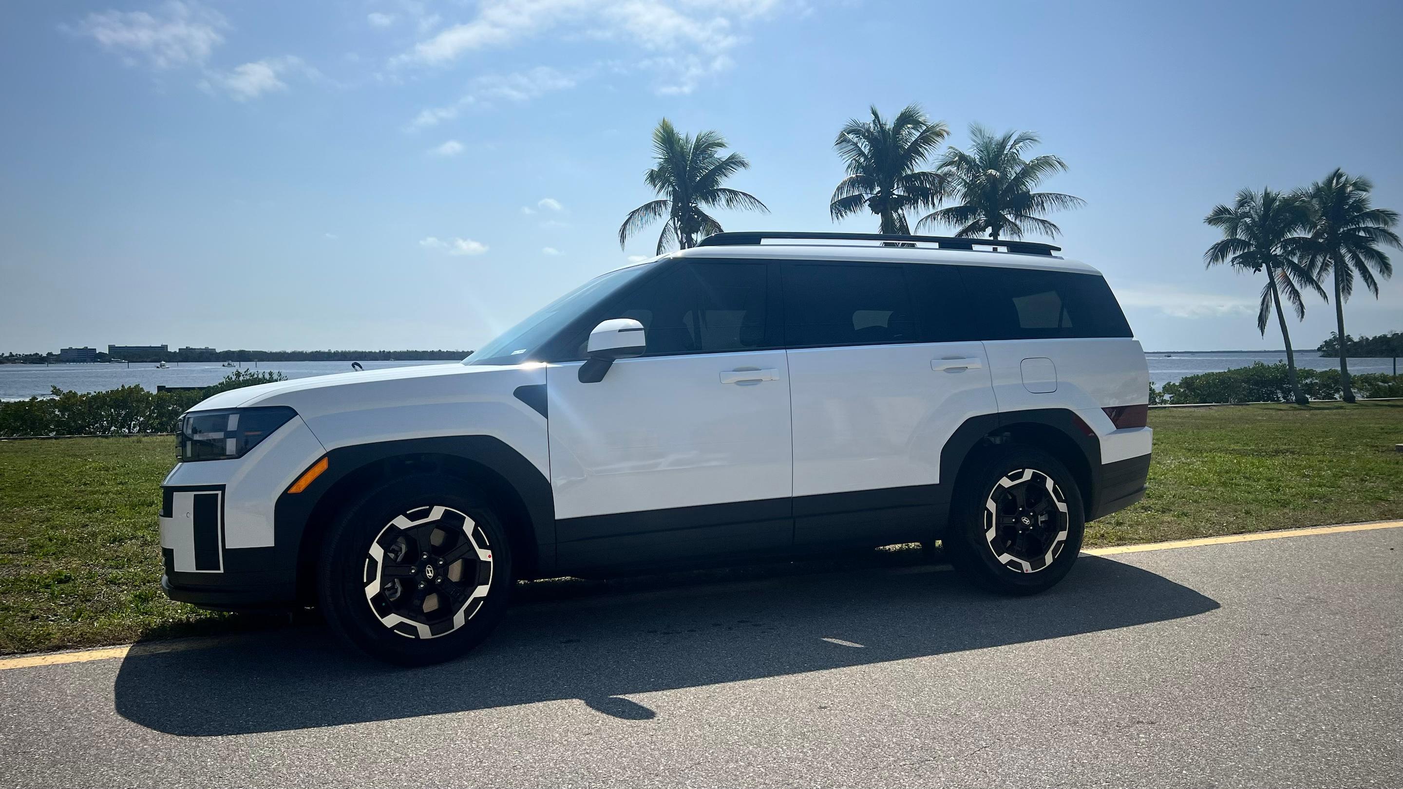 Hyundai Santa Fe 2024 in Fort Myers, FL