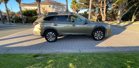 Subaru Outback 2023