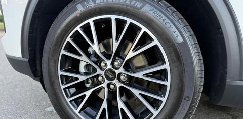 Ford Escape PHEV 2025