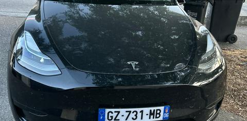 Tesla MODEL Y 2024