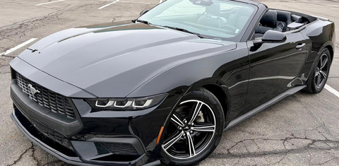 Ford Mustang 2024