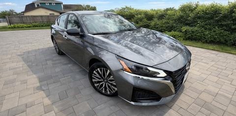 Nissan Altima 2025