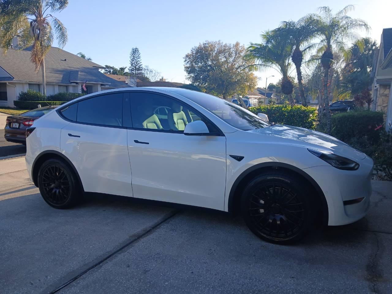 Tesla Model Y 2022 in Lake Mary, FL
