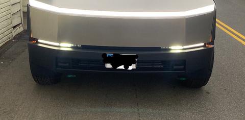 Tesla Cybertruck 2025