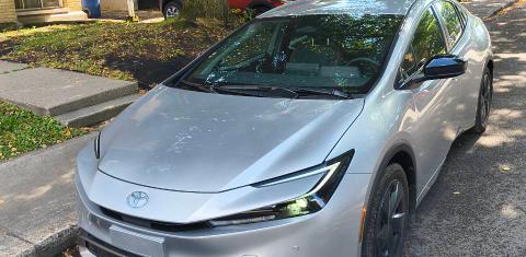 Toyota Prius Plug-In Hybrid 2025