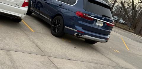 BMW X7 2021