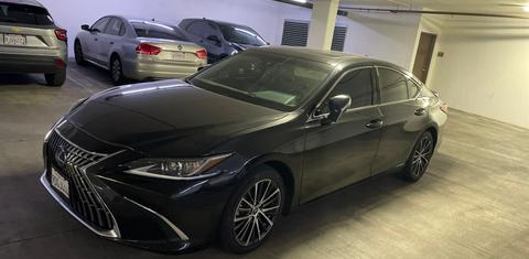 Lexus ES 2022