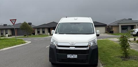 Toyota HIACE 2022