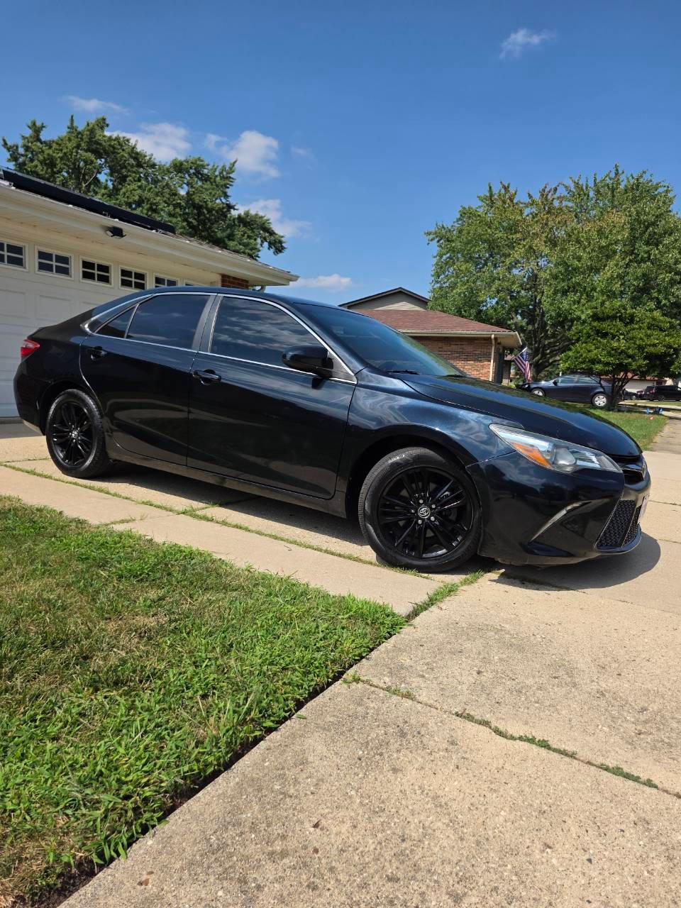 Toyota Camry 2015 in Roselle, IL