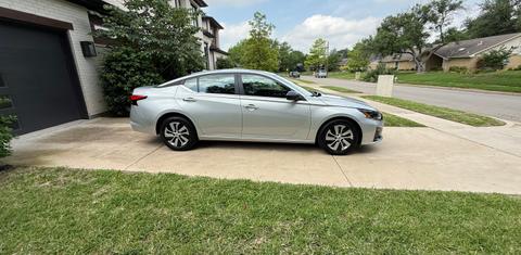 Nissan Altima 2025