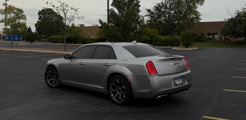 Chrysler 300 2016