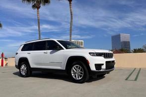 Jeep Grand Cherokee L car