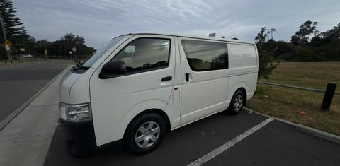Toyota HIACE 2018