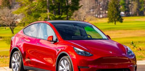 Tesla Model Y 2024
