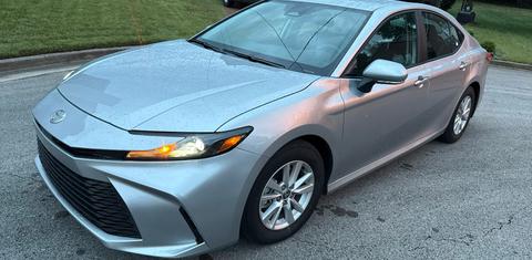 Toyota Camry Hybrid 2025