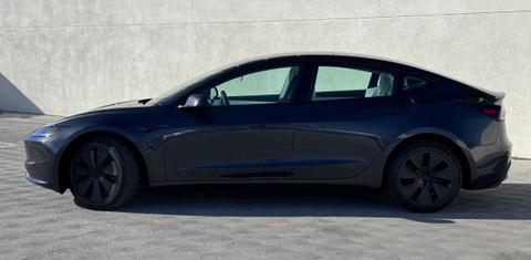 Tesla Model 3 2025