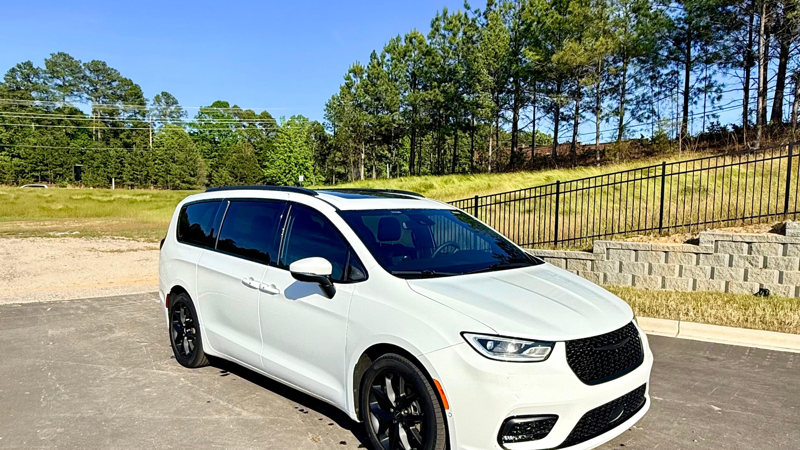Chrysler Pacifica 2023 in Charlotte, NC