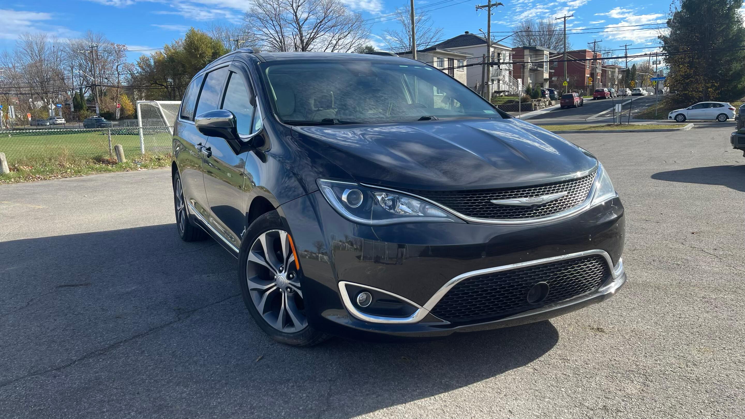 Chrysler Pacifica 2017 à 