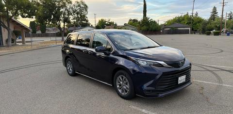 Toyota Sienna 2024