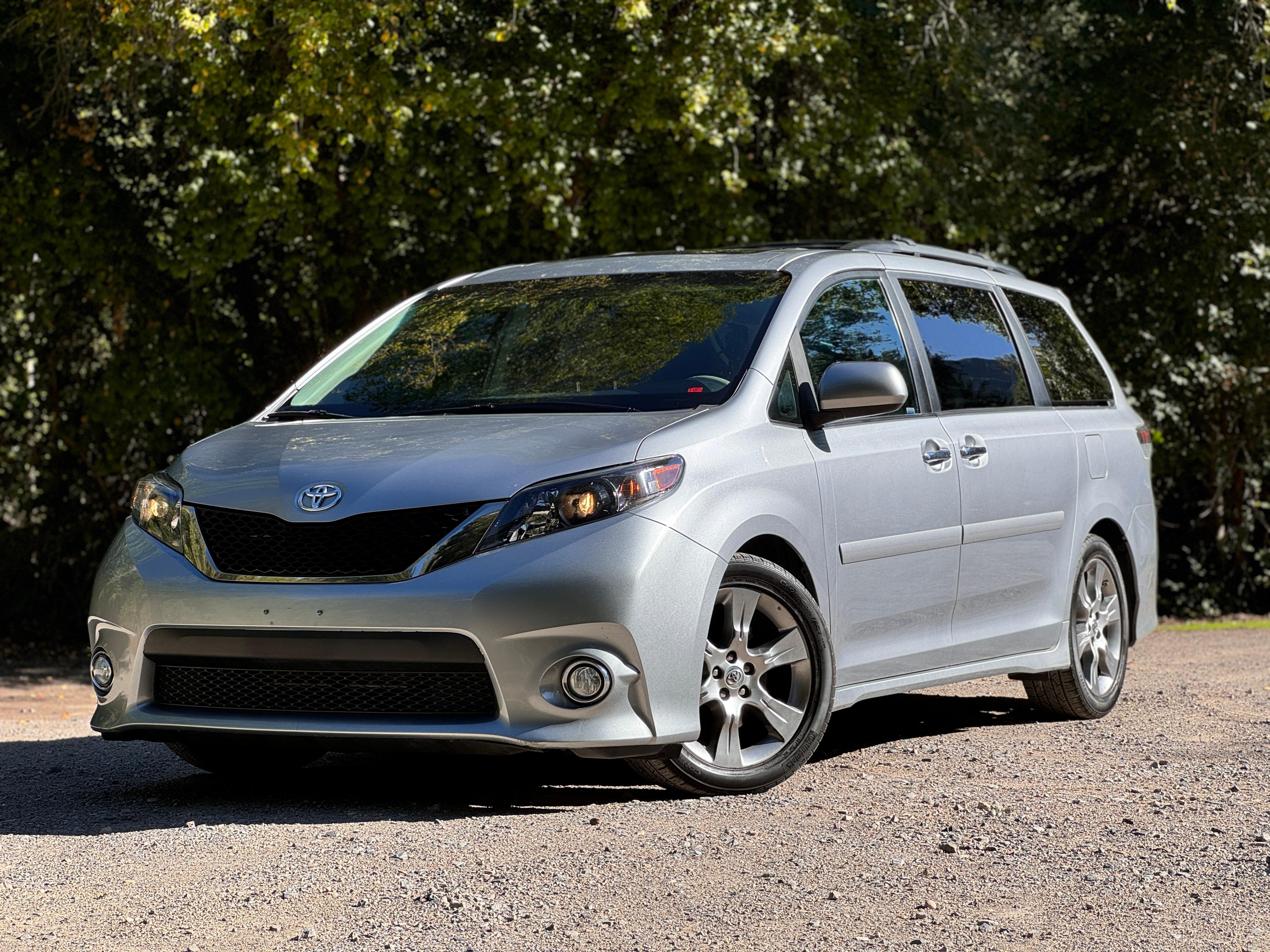 Toyota Sienna 2013 in 