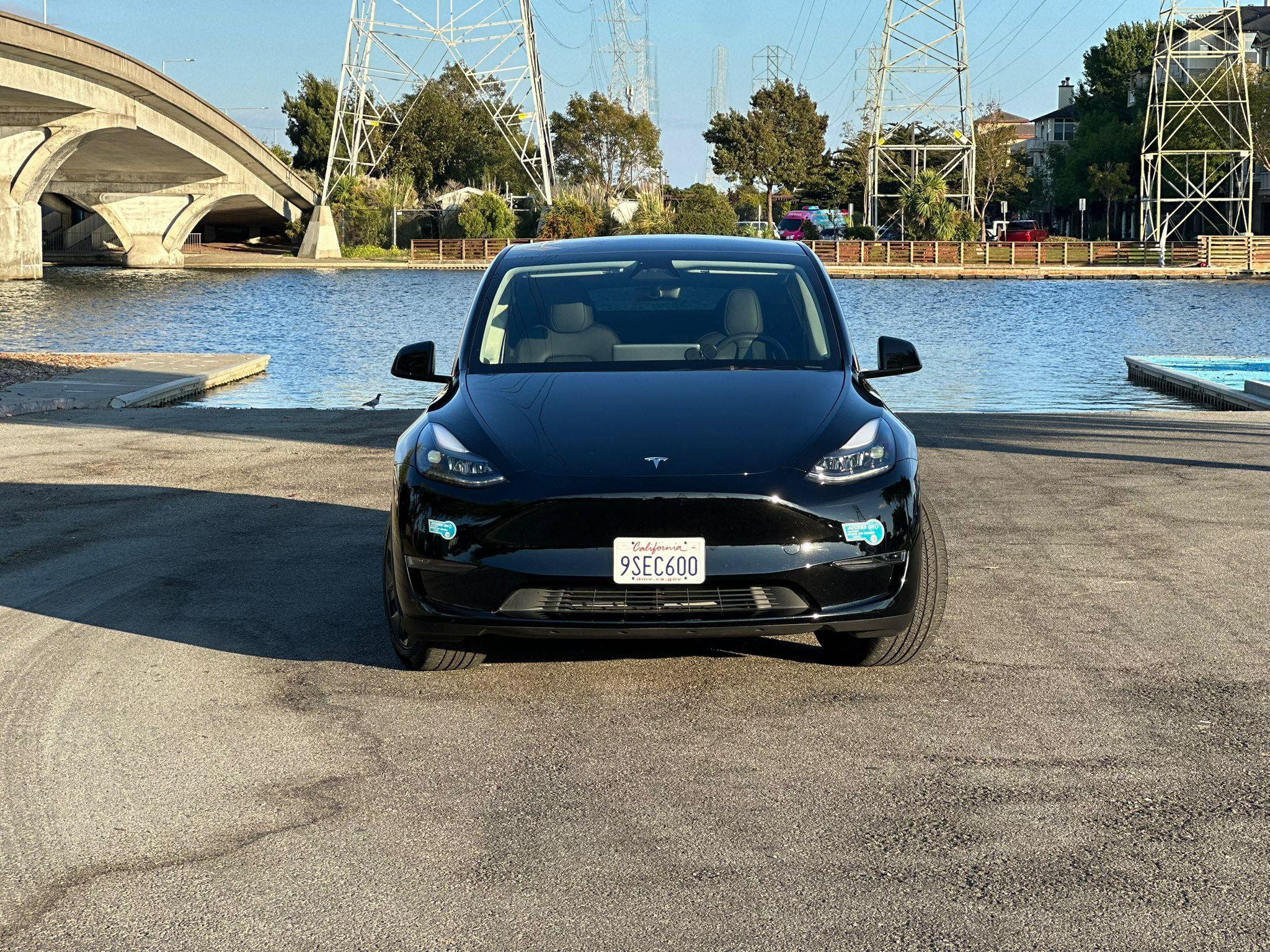 Tesla Model Y 2025 in Foster City, CA