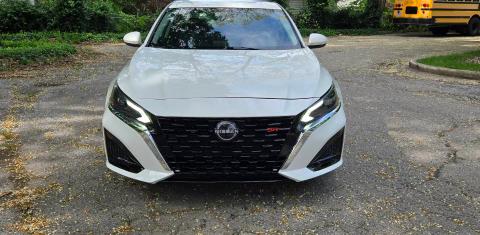 Nissan Altima 2023