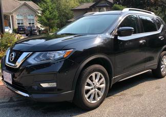 Nissan Rogue car