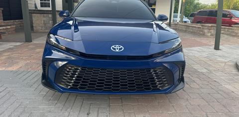 Toyota Camry Hybrid 2025