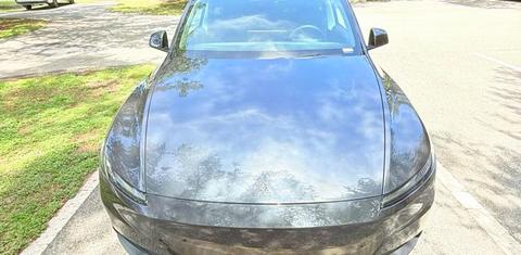 Tesla Model Y 2026
