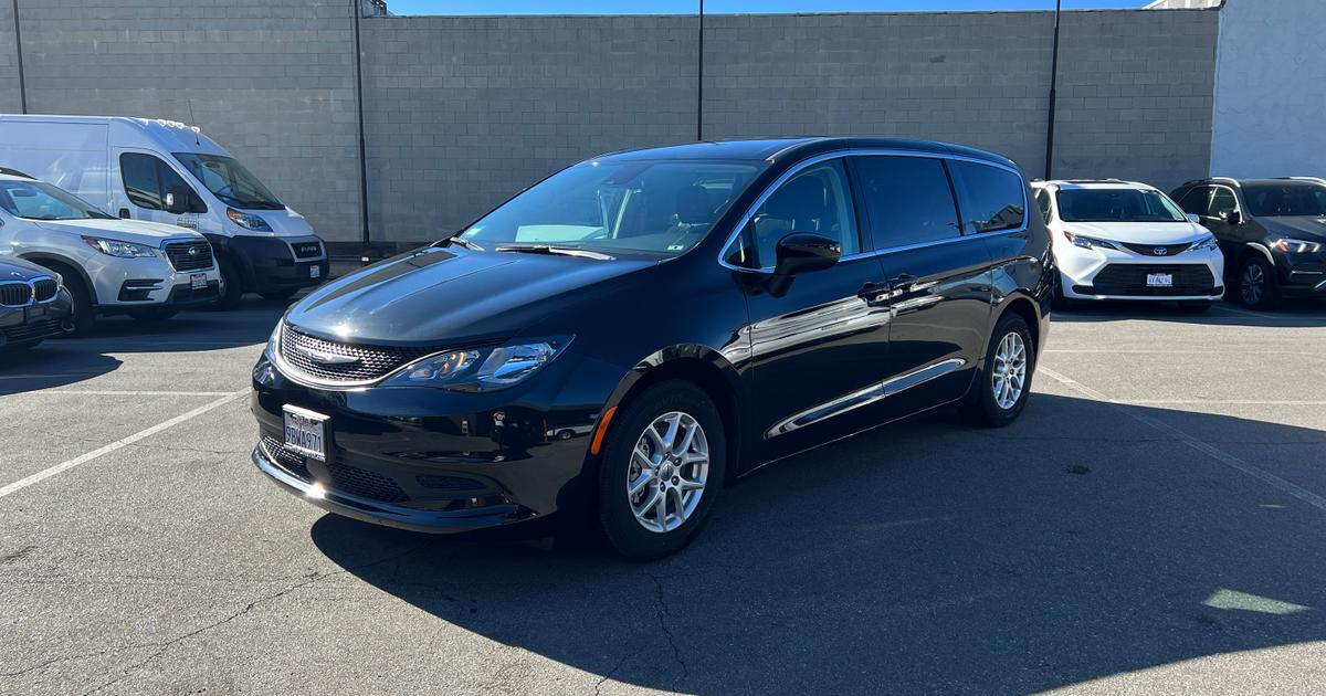 Chrysler Voyager 2022 rental in Monterey Park, CA by Kenny C. Turo