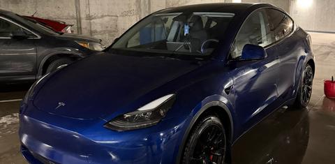 Tesla Model Y 2024