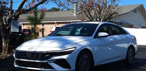 Hyundai Elantra 2024