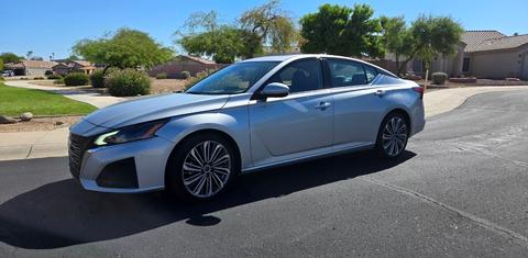 Nissan Altima 2023