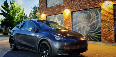 Tesla Model Y 2021