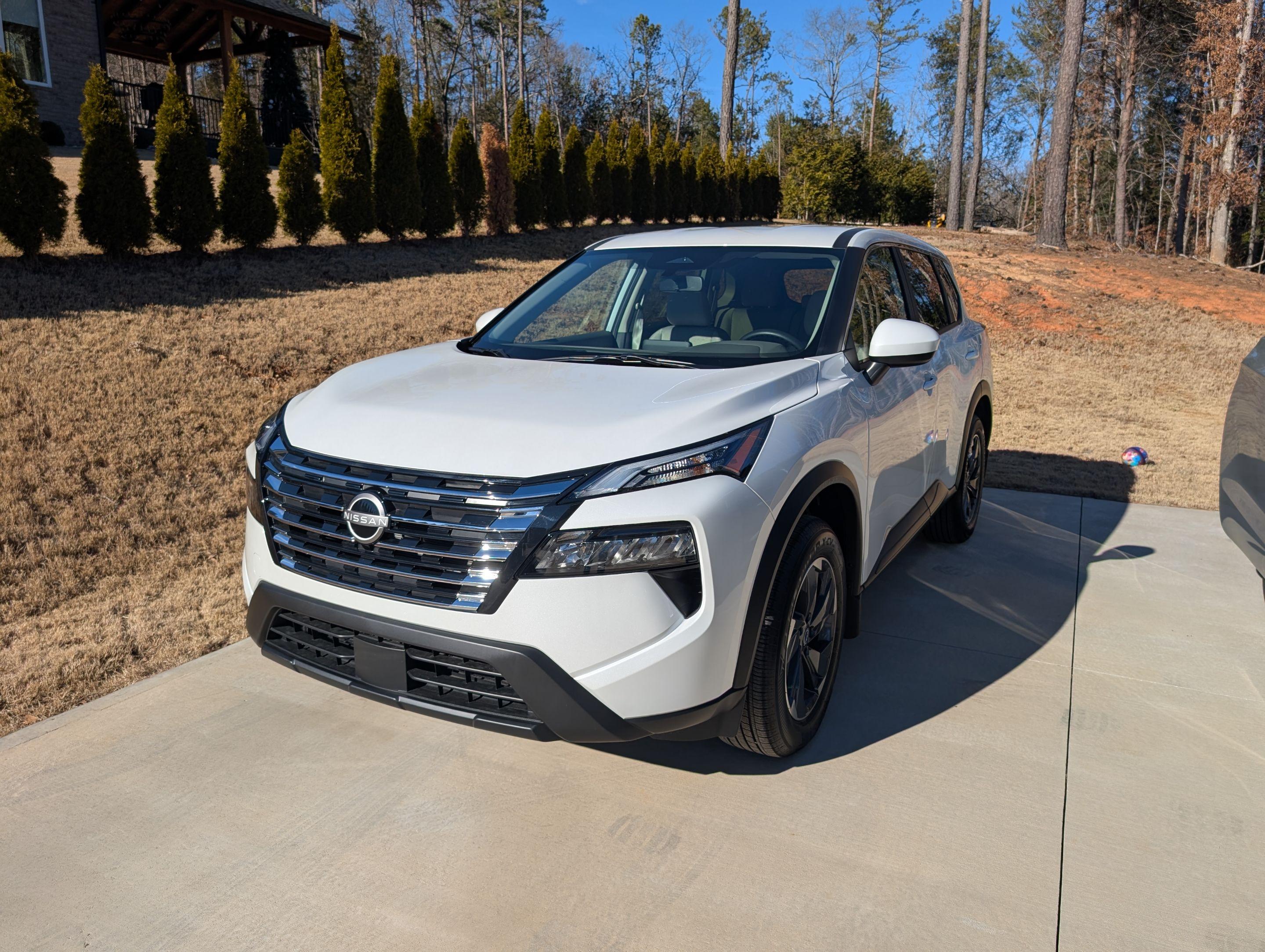 Nissan Rogue 2024 in Roebuck, SC