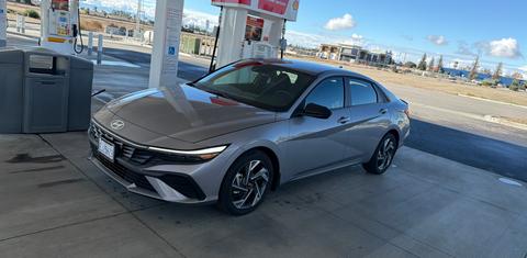 Hyundai Elantra 2025