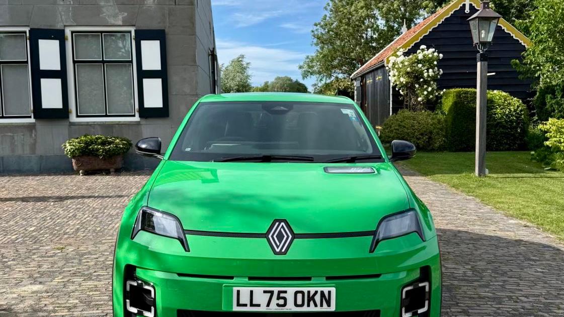 Renault R5 E-Tech 2025 in 