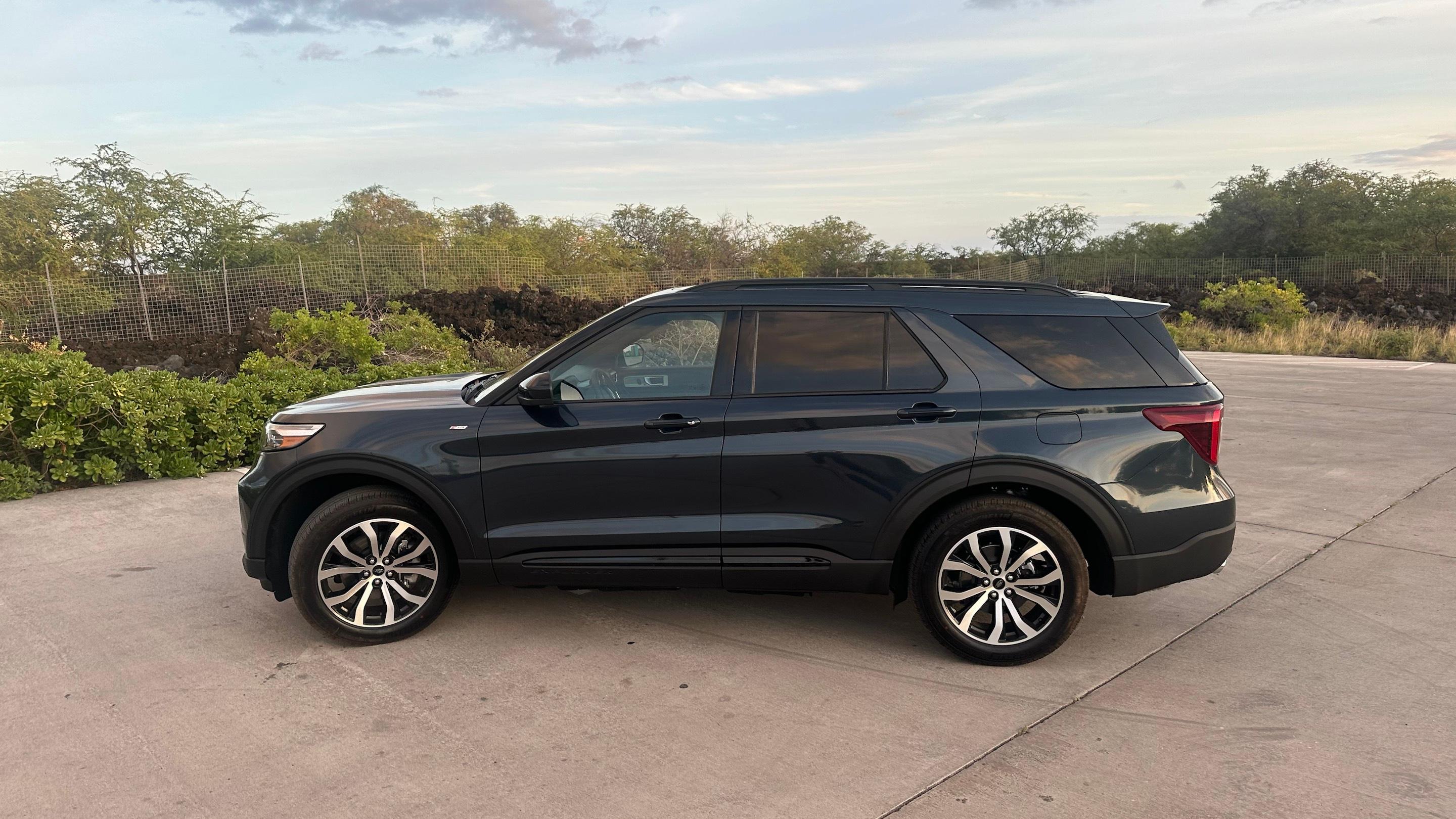 Ford Explorer 2023 in Kihei, HI